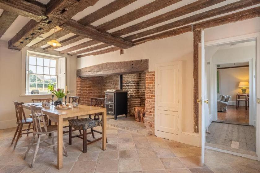 River House Kersey Exterior foto